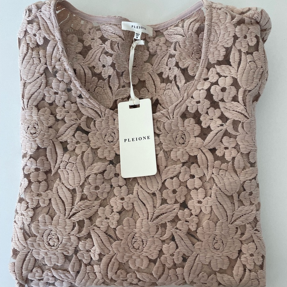NWT Pleione Womens Lace Top